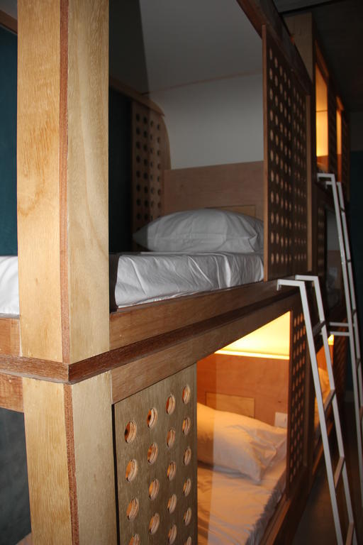 Hostal Rioow *