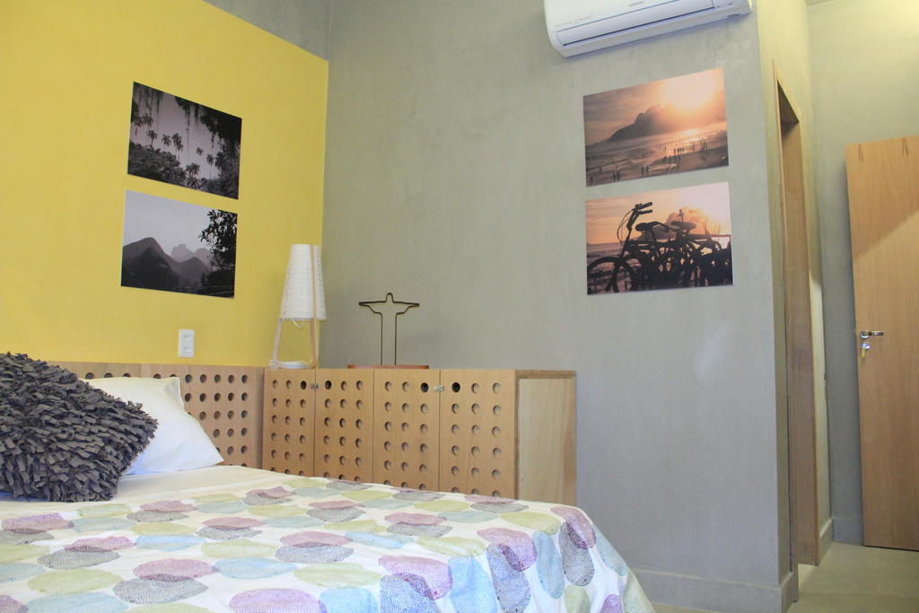 Hostal Rioow *